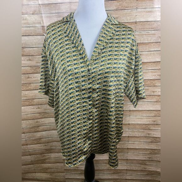 House of Harlow 1960 Short Sleeve Button Down Blouse sz LG - Picture 1 of 8